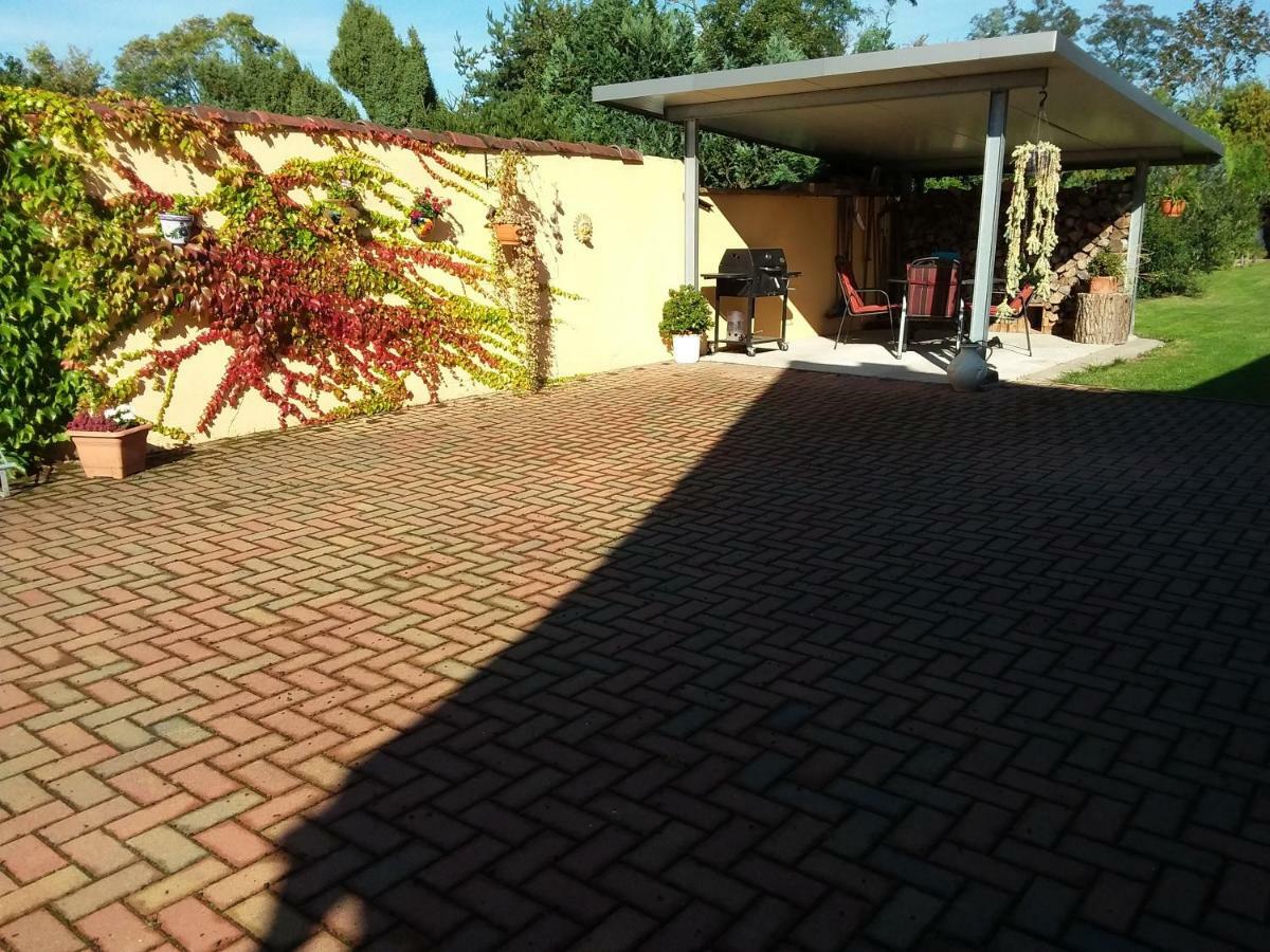 Kleines Zuhause Lejlighed Magdeburg Eksteriør billede